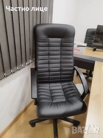Продавам 2 броя нови кожени директорски столове