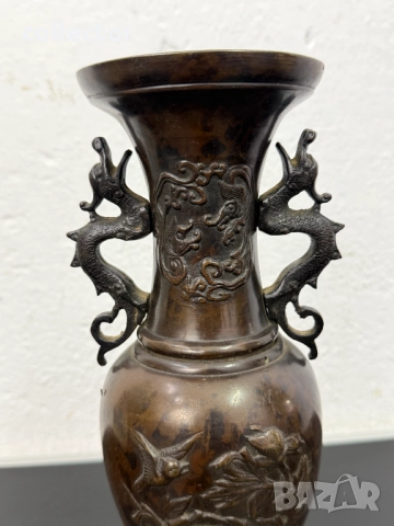 Китайска бронзова ваза с флорални мотиви от 19-ти или 20-ти век. №7790, снимка 3 - Антикварни и старинни предмети - 52927074