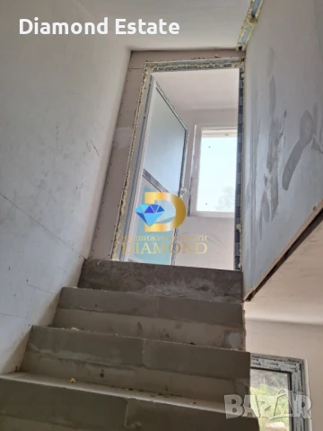 Триетажна къща в село Татарево общ. Първомай, снимка 3 - Къщи - 50779252