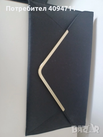 Нова черна плик чанта от Hugo Boss Parfums, снимка 3 - Чанти - 52546213