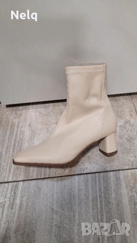 Кожени дамски боти