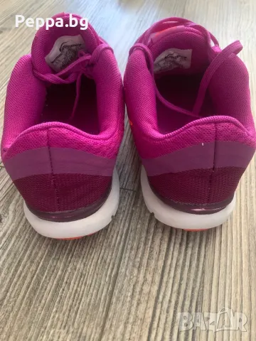 Оригинални маратонки Найк, снимка 4 - Маратонки - 47732729