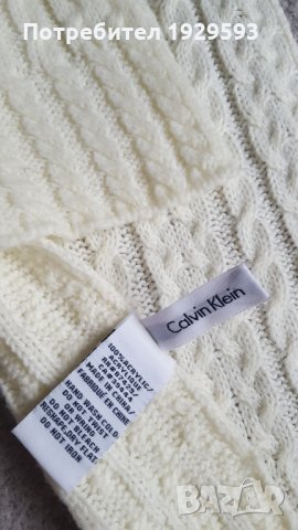 Дамски шал марка Calvin Klein, снимка 2 - Шалове - 32247290