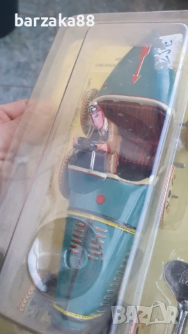 Ламаринена Играчка с кутия и ключе, снимка 7 - Колекции - 53258017