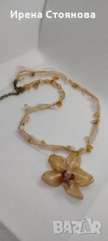 Колие с естествен цвят на орхидея. Дължината е максимално 30 см, цвета е с размери 5/5,5 см., снимка 17 - Колиета, медальони, синджири - 51093150