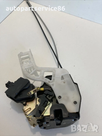 Механизъм за заключване на задна дясна врата за KIA Sportage 2.0 16V (2007) 81420-1F010, снимка 2 - Части - 53380582