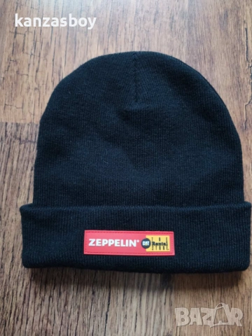 caterpillar cap - страхотна зимна шапка КАТО НОВА, снимка 4 - Шапки - 53418406