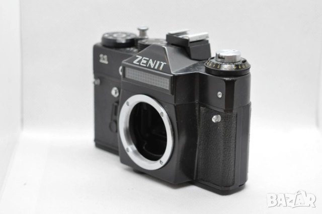 Два фотоапарата Зенит, Zenit, снимка 11 - Фотоапарати - 52390469