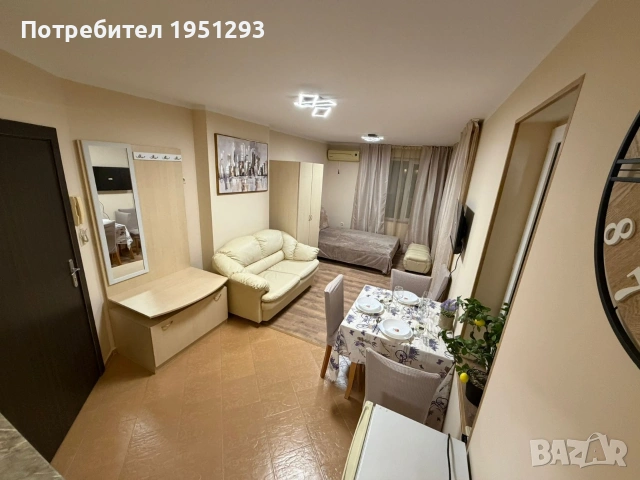 Продавам голямо студио в центъра на Слънчев бряг без такса подръжка