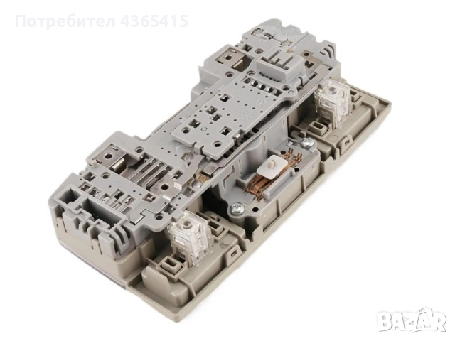 Плафон с бутон за ел.шибедах (люк) за Mazda 3 BL (2009-2013), снимка 2 - Части - 52328012