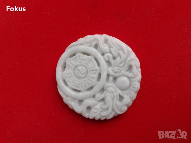 Медальон нефрит Jade, снимка 3 - Антикварни и старинни предмети - 53388696