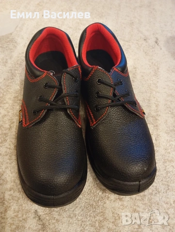 работни обувки , снимка 2 - Ежедневни обувки - 53234350