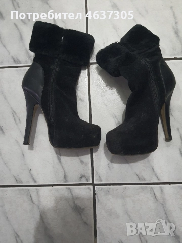 къси зимни ботушки с пух от набук и кожа, снимка 2 - Дамски боти - 52941393