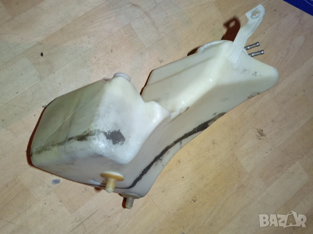 Казанче - резервоар + помпички за течност на чистачки за MERCEDES S-class W220, снимка 3 - Части - 51382435