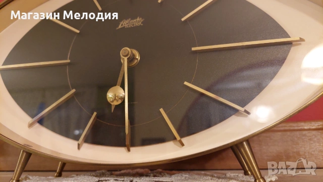 Настолен часовник Kienzle International – модел Atlanta Electric, снимка 2 - Антикварни и старинни предмети - 53602813