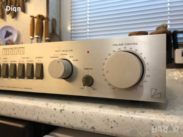 Luxman L1A, снимка 3 - Ресийвъри, усилватели, смесителни пултове - 39855268