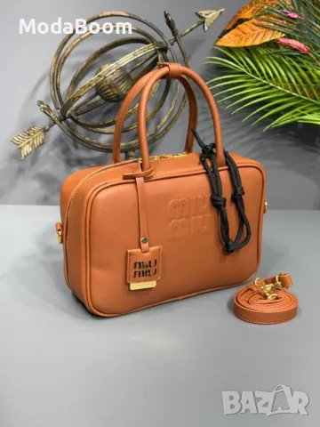 Miu Miu дамски чанти различни цветове , снимка 9 - Чанти - 48267792