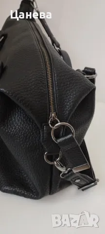 Черна дамска чанта, снимка 4 - Чанти - 47521823