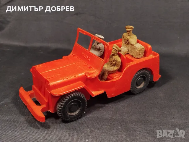 СТАРА РЕТРО ПЛАСТМАСОВА КОЛА ИГРАЧКА JEEP WILLYS