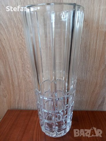 Кристална ваза - 2, снимка 4 - Антикварни и старинни предмети - 40136800