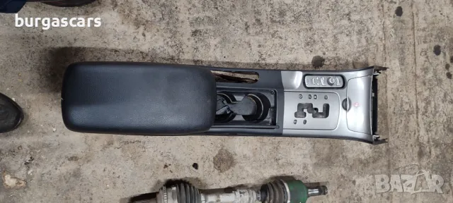 Подлакътник Mazda 6 GG - 60лв, снимка 2 - Части - 48505191