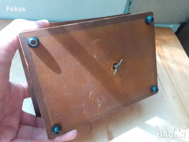 Антикварна музикална дървена кутия Шварцвалд - дърворезба, снимка 5 - Антикварни и старинни предмети - 51132109