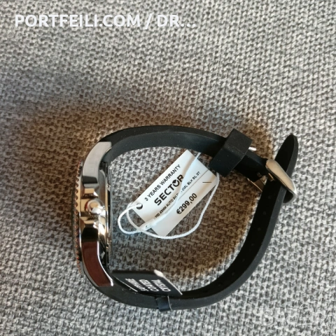 Автоматик Sector, 10АТМ, корона винт, керамичен безъл, сапфир покритие, miyota, снимка 2 - Мъжки - 53607680