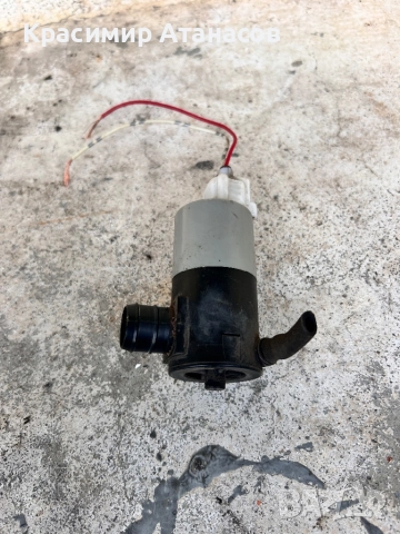 Помпичка чистачки за Тойота Авенсис T27 седан. 2012-2015г