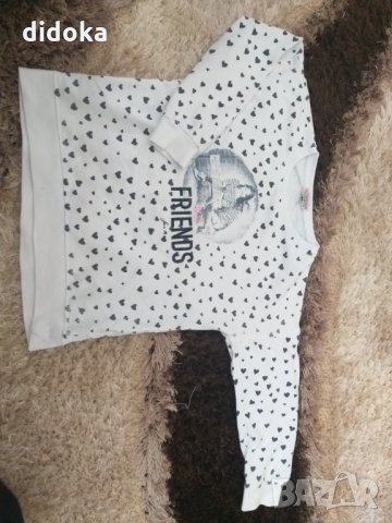 Блуза на сърчица , снимка 1 - Детски Блузи и туники - 28744594