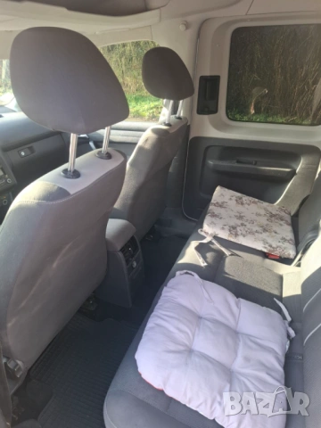 Продавам безупречен VW Caddy 1.6 TDI 2011 г., снимка 11 - Автомобили и джипове - 51850133
