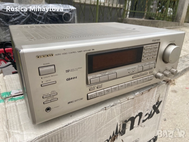 Усилвател Onkyo, снимка 2 - Ресийвъри, усилватели, смесителни пултове - 51980597