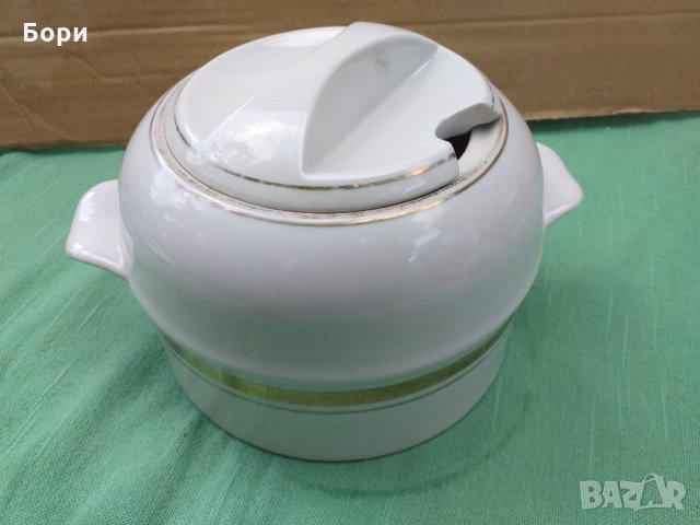 Български порцелан супник