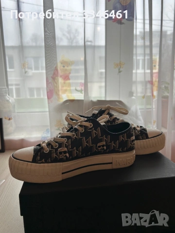 Обувки Karl Lagerfeld , снимка 2 - Дамски ежедневни обувки - 53355135