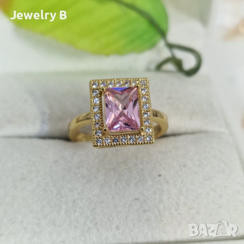Дамски пръстен с розов камък