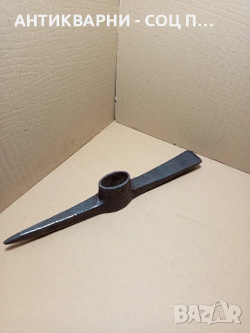 Соц Стара Ръчно Кована Кирка Тегло 2.9кг., снимка 2 - Антикварни и старинни предмети - 51184263