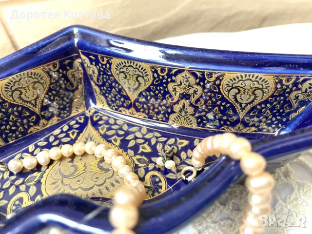 Красива порцеланова кутия за бижута , снимка 3 - Антикварни и старинни предмети - 49327928