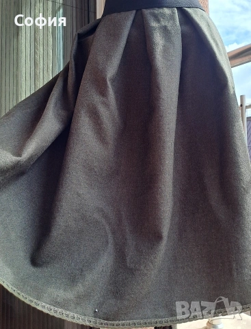 нова вълнена пола, снимка 2 - Поли - 53179332