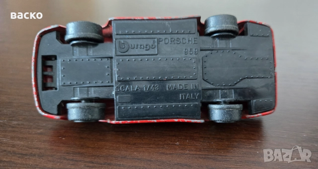 Porsche 959 burago Italy 1/43, снимка 3 - Колекции - 51800982