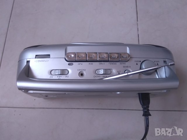 Радиокасетофон, снимка 2 - Радиокасетофони, транзистори - 43524102