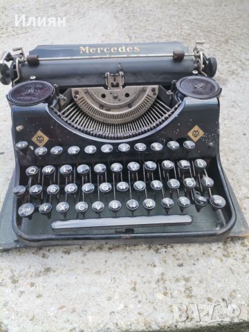 Пишеща машина, снимка 3 - Антикварни и старинни предмети - 37626361