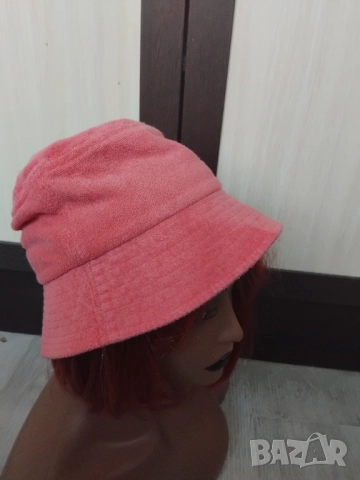 НОВА дамска шапка модел -  кофа / идиотка, снимка 3 - Шапки - 52724878