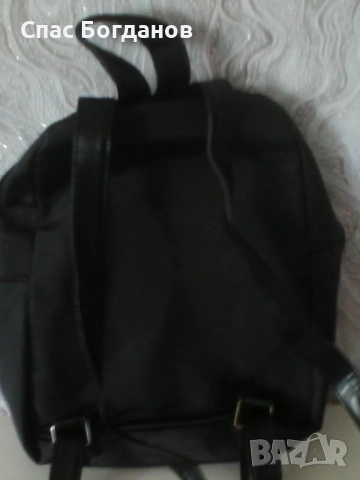 Продавам дамска раница, снимка 2 - Раници - 51700155