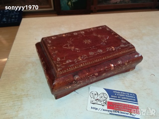 КРАСИВА КУТИЯ ДЪРВО С ИНКРУСТАЦИЯ ЗЛАТО 2612231612, снимка 17 - Антикварни и старинни предмети - 43552644