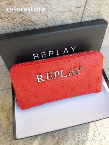 Дамско червено портмоне Replay код SG49u, снимка 4 - Портфейли, портмонета - 52046662