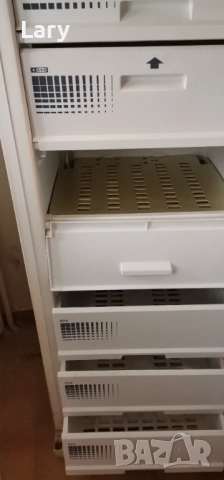 Висок вертикален фризер с хладилник Мраз, използван, снимка 2 - Фризери - 53412620