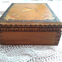 Дървена кутия за цигари , снимка 6 - Антикварни и старинни предмети - 40332657