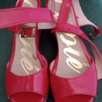 Червени сандали от Испания, снимка 2 - Сандали - 38061465