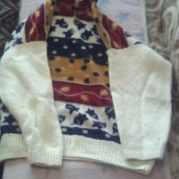 продавам дамски пуловери и жилетка размер L, снимка 1 - Блузи с дълъг ръкав и пуловери - 43361433