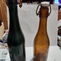 два броя стъклени бутилки, снимка 1 - Антикварни и старинни предмети - 43398723