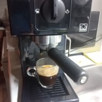Кафемашина Бриел с ръкохватка с крема диск, работи отлично и прави хубаво кафе с каймак , снимка 2 - Кафемашини - 43762361